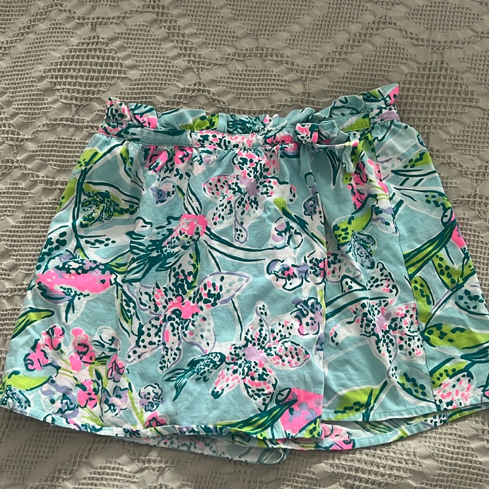 Lilly Pulitzer shorts with skirt front